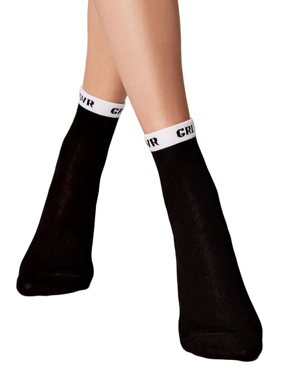 Coole Socken in Schwarz mit weißem Bund - GRL PWR